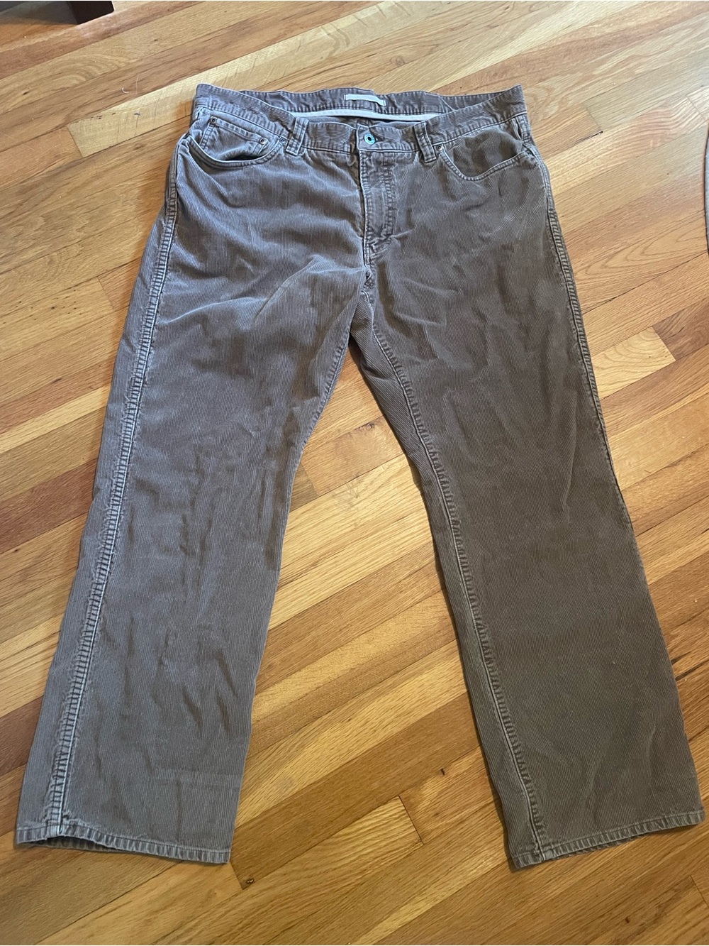 L.L. Bean Men's Straight-Leg Corduroy Pants - Picture 2 of 5